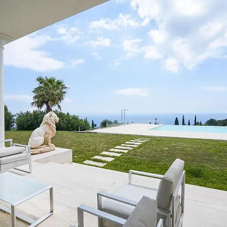 Luxe - Pool, Parking, And Tennis *