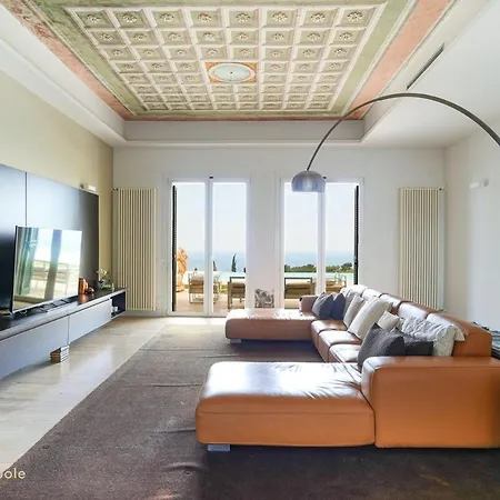 Luxe - Pool, Parking, And Tennis *